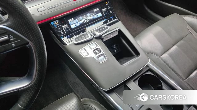 Hyundai The New Grandeur IG Hybrid id 4519580 из Кореи 34