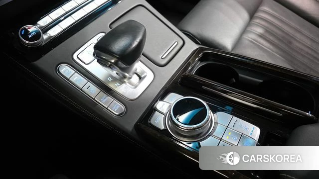 Genesis G90 id 4780815 из Кореи 19