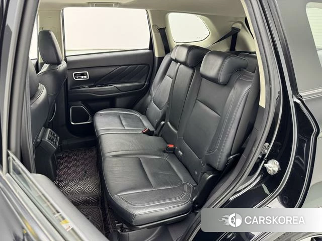 Mitsubishi  Outlander id 4253610 из Китая 27