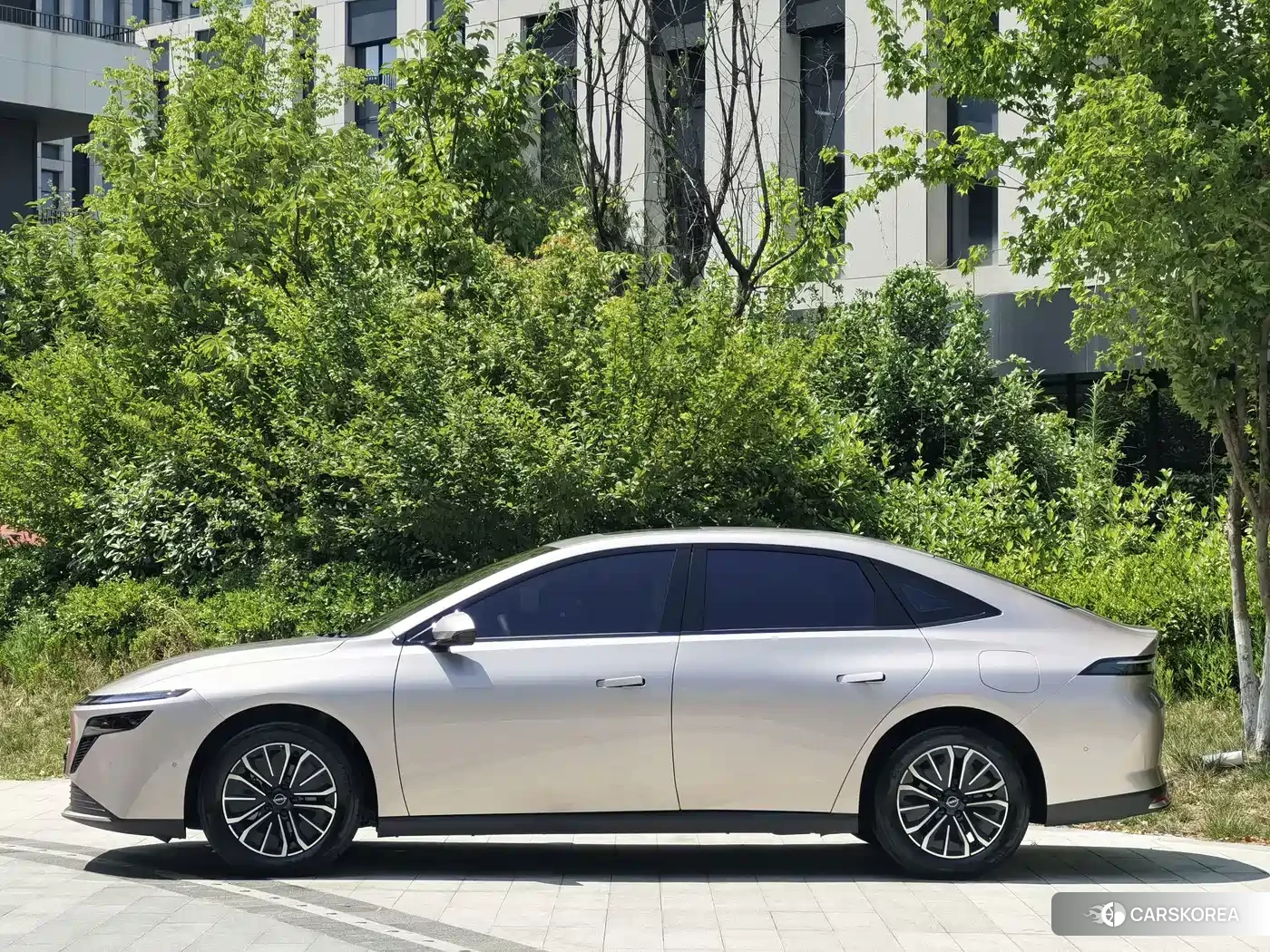 Nissan N6 id 4669250 из Китая 15