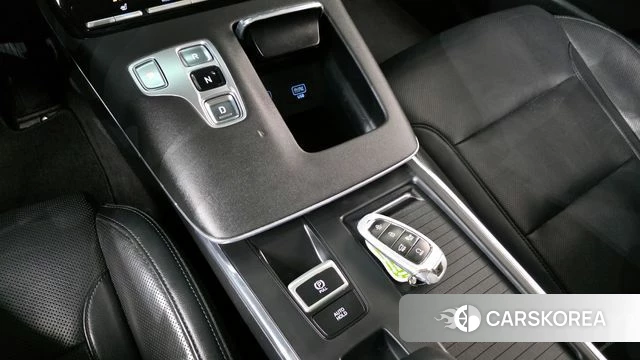 Hyundai The New Grandeur IG id 4202439 из Кореи 30