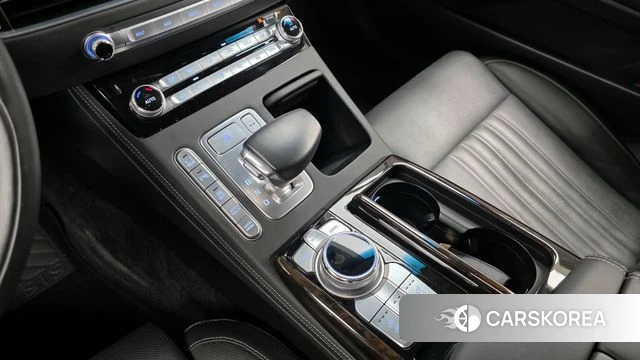 Genesis G90 id 4203406 из Кореи 19