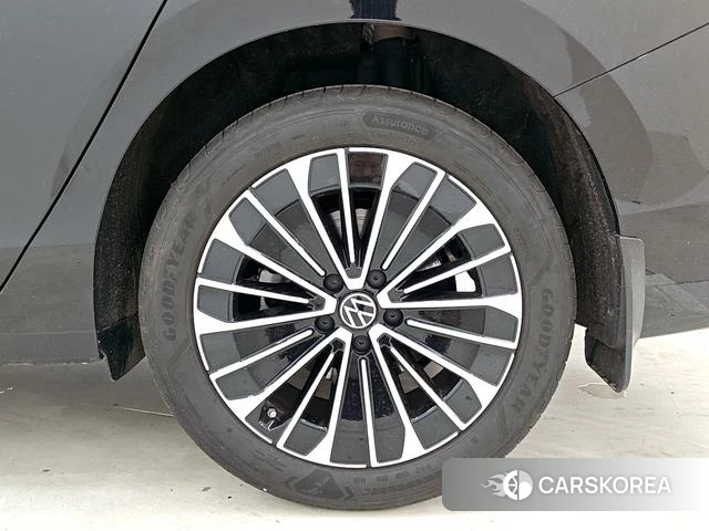 Volkswagen Magotan id 4217554 из Китая 19