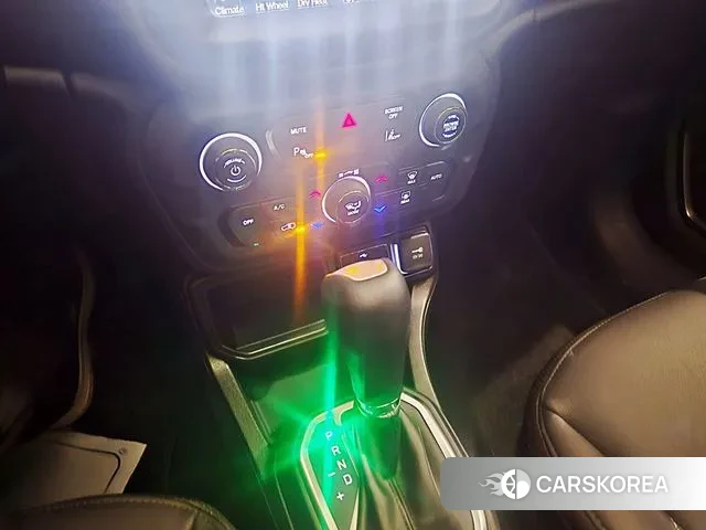 Jeep Renegade id 3674993 из Кореи 17