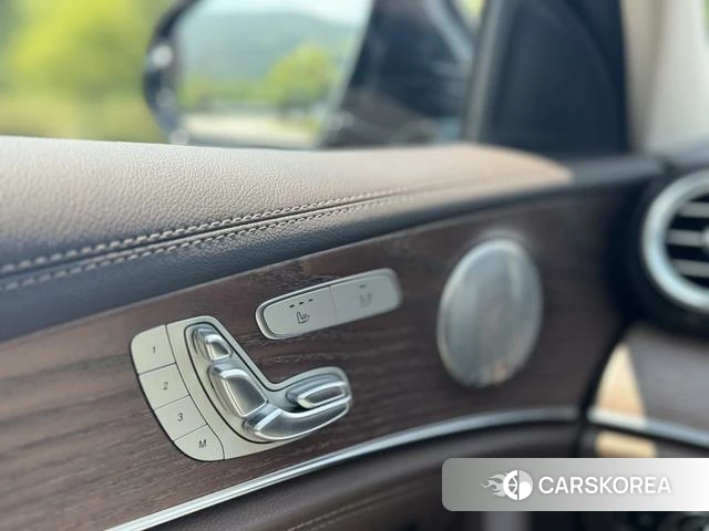 Mercedes-Benz E-class id 4290915 из Китая 12