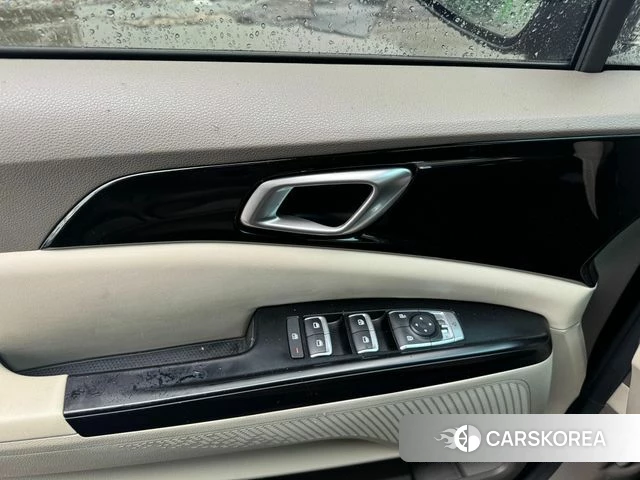 Kia Carnival 4th generation id 3911048 из Кореи 12