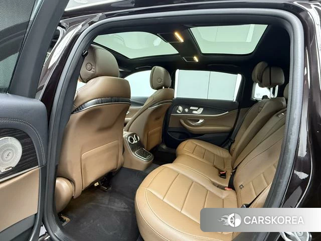 Mercedes-Benz E-class id 4257554 из Китая 9