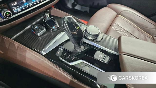 BMW 5 Series (G30) id 4430055 из Кореи 30