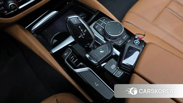 BMW 5 Series (G30) id 4019785 из Кореи 19