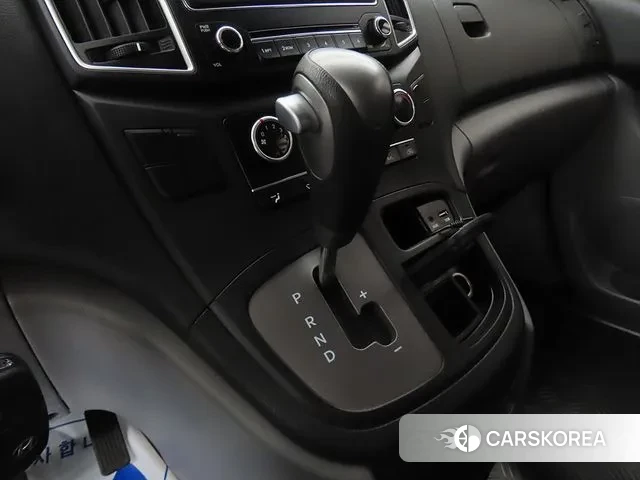 Hyundai The New Grand Starex id 3741543 из Кореи 19