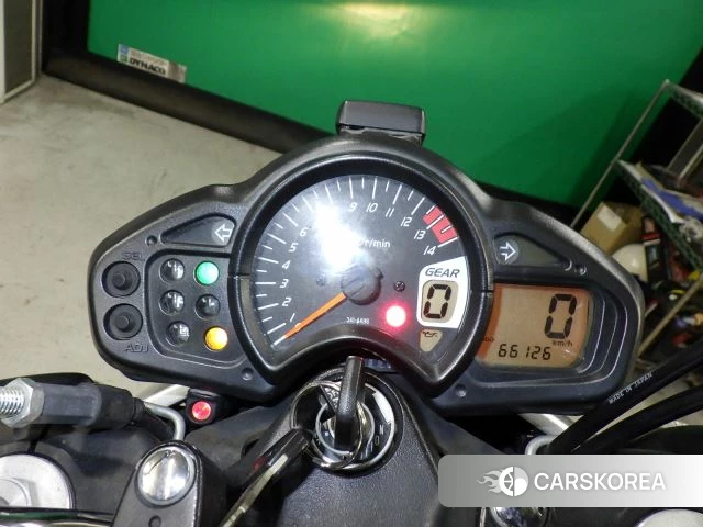 Suzuki GLADIUS 400 id 3947406 из Японии 33
