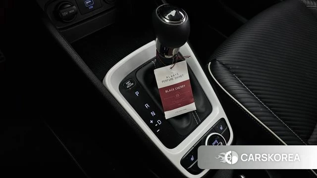 Hyundai Venue id 4693649 из Кореи 19