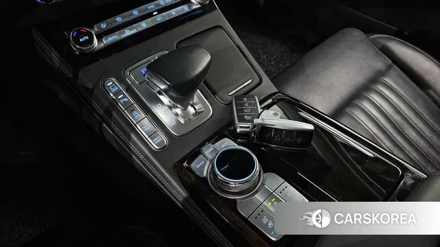 Genesis G90 id 3616956 из Кореи 19