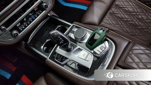 BMW 7 Series (G11) id 3685573 из Кореи 19