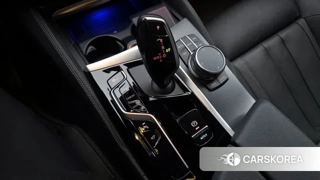 BMW 5 Series (G30) id 3016221 из Кореи 19