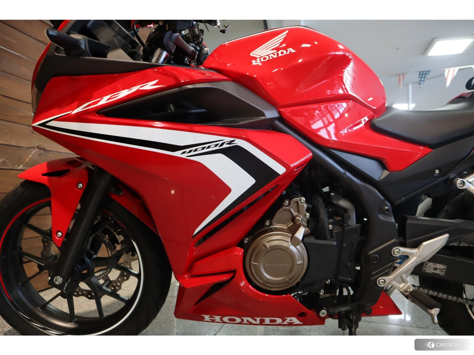 Проданный Honda CBR400R id 4320324 из Японии, фото 9
