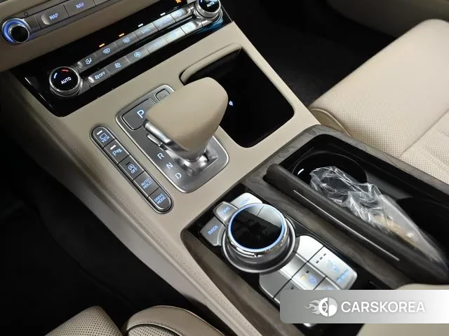 Genesis G90 id 3399595 из Кореи 19