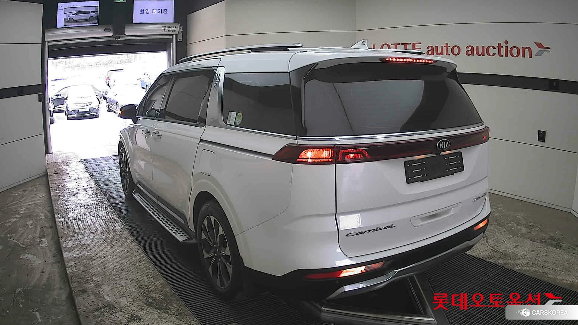 Kia Carnival Limousine id 3888376 из Кореи 37