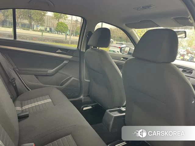 Volkswagen Lavida id 4321389 из Китая 11