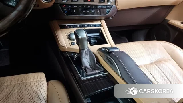 Lexus New ES300h id 3363328 из Кореи 19