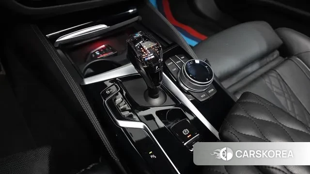 BMW 5 Series (G30) id 3690793 из Кореи 19