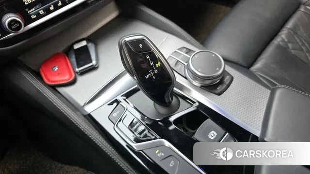 BMW 5 Series (G30) id 3535890 из Кореи 19