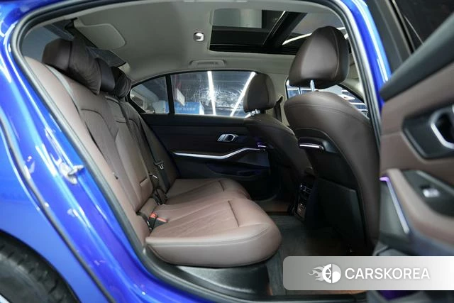 BMW 3 series id 4359659 из Китая 26