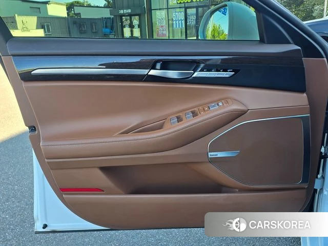 Genesis G90 id 4780117 из Кореи 19