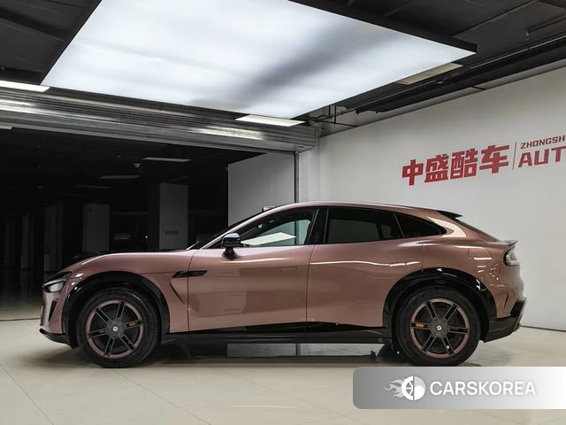 Xiaomi Car Xiaomi YU7 id 3920707 из Китая 17