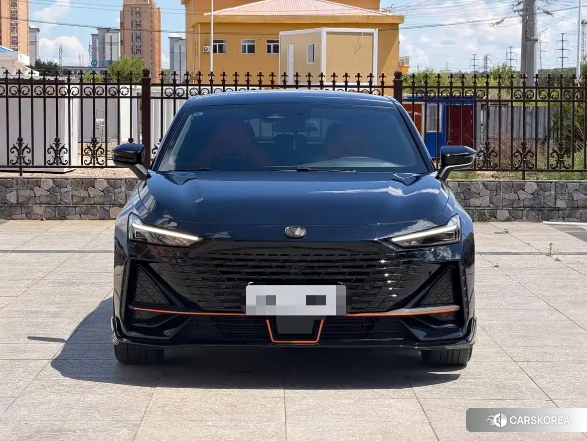 Chang'an Changan UNI-V id 4515581 из Китая 9
