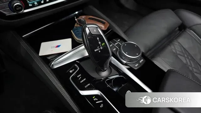 BMW 5 Series (G30) id 3597892 из Кореи 19