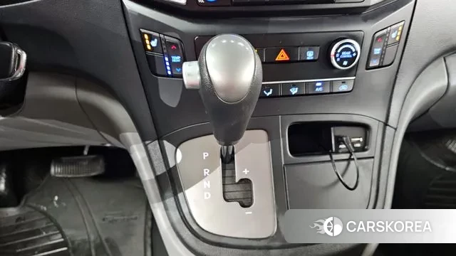 Hyundai The New Grand Starex id 3215050 из Кореи 19