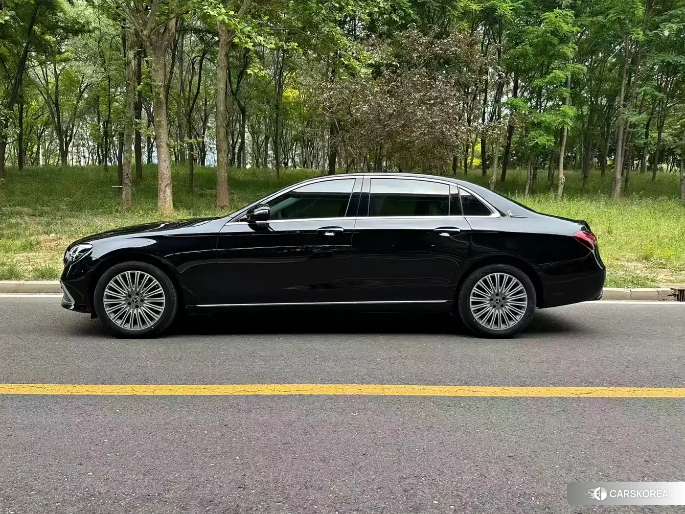 Mercedes-Benz E-Class id 4599801 из Китая 14