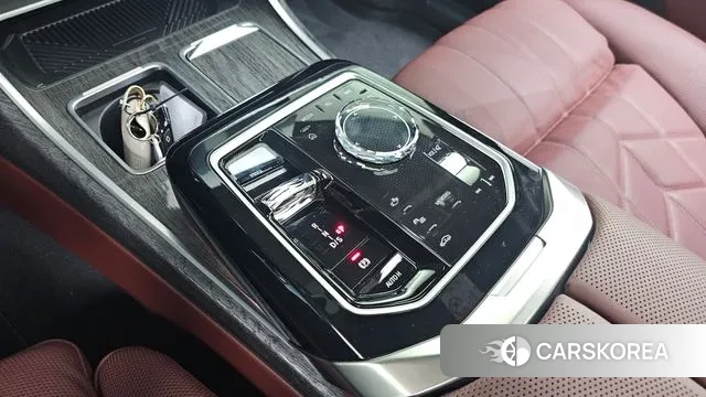 BMW 7 Series (G70) id 2997977 из Кореи 19