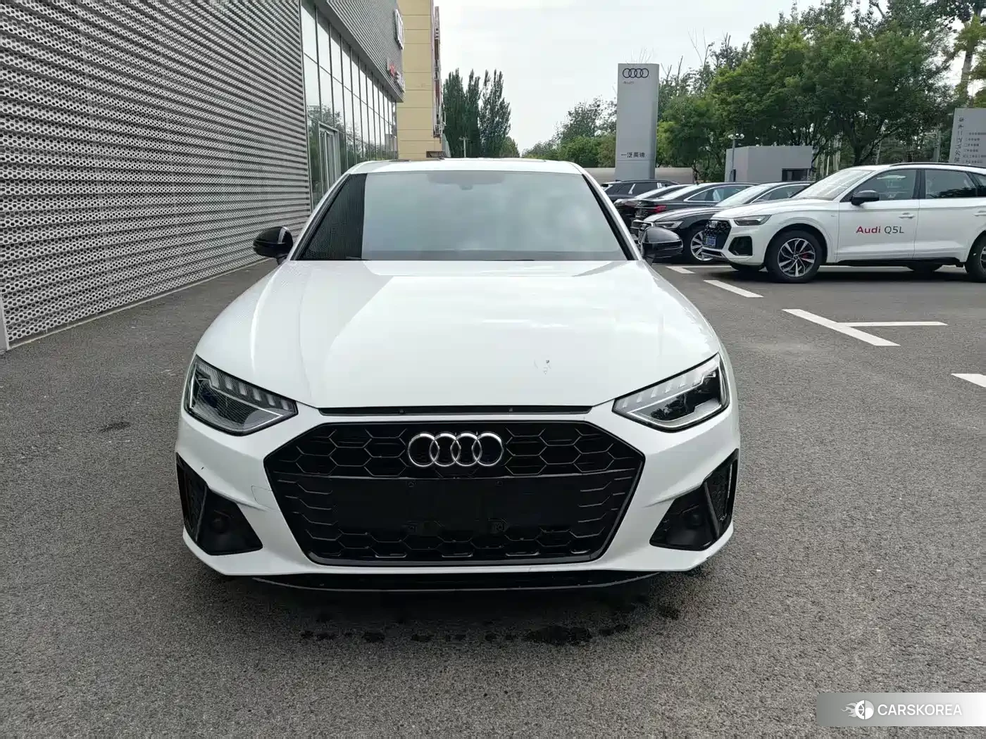 Audi A4L id 4679727 из Китая 12