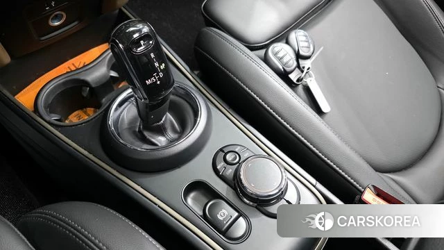 Mini Cooper D Countryman id 3942661 из Кореи 19
