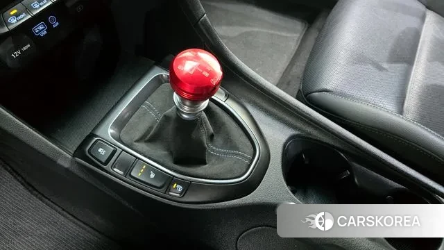 Hyundai Veloster (JS) id 3505204 из Кореи 19