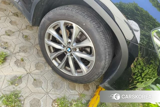 BMW X3 id 4275683 из Китая 16