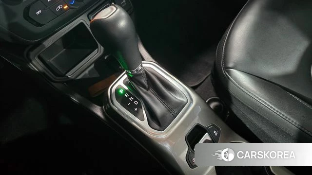 Jeep Renegade id 4698311 из Кореи 19