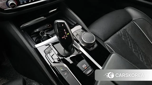 BMW 5 Series (G30) id 2966224 из Кореи 19