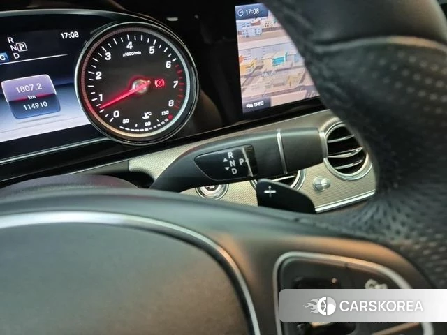 Mercedes-Benz E-Class W213 id 4698961 из Кореи 19