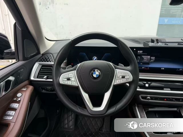 BMW X7 id 4205624 из Китая 9