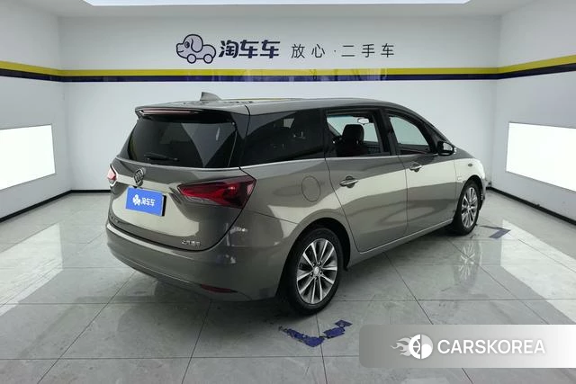 Buick GL6 id 4212561 из Китая 16