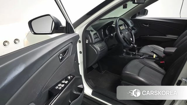 Ssangyong Tivoli Air id 4246113 из Кореи 30