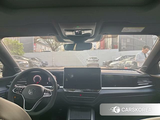 Volkswagen Passat id 4260151 из Китая 12