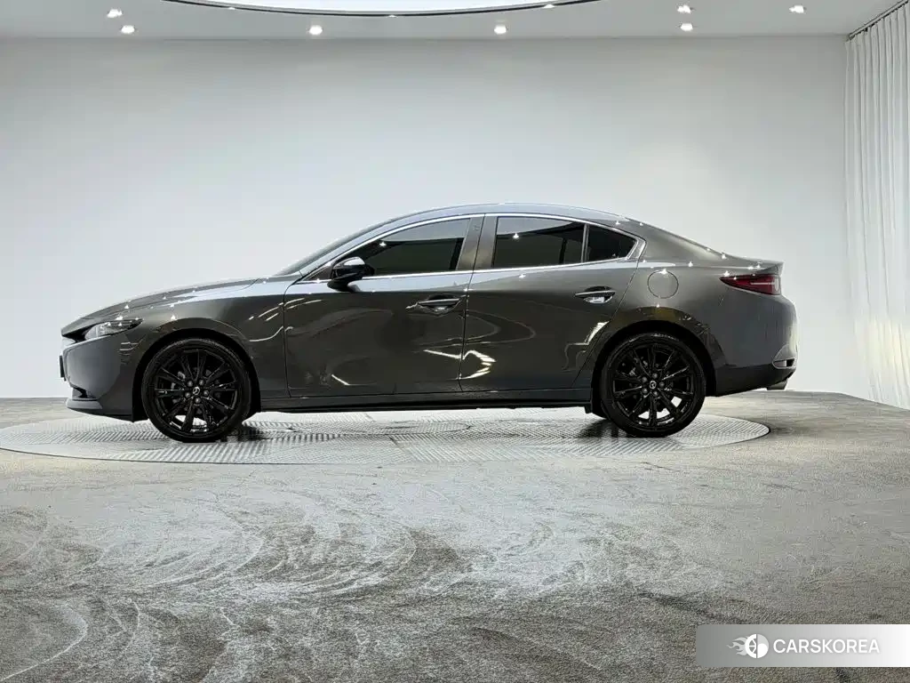 Mazda 3 id 4679518 из Китая 16