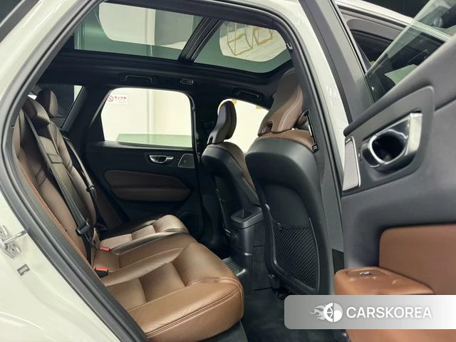 Volvo XC60 PHEV id 3889109 из Китая 18