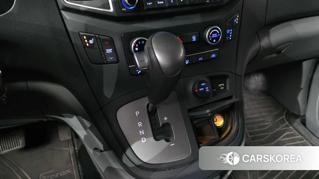 Hyundai The New Grand Starex id 3828569 из Кореи 19