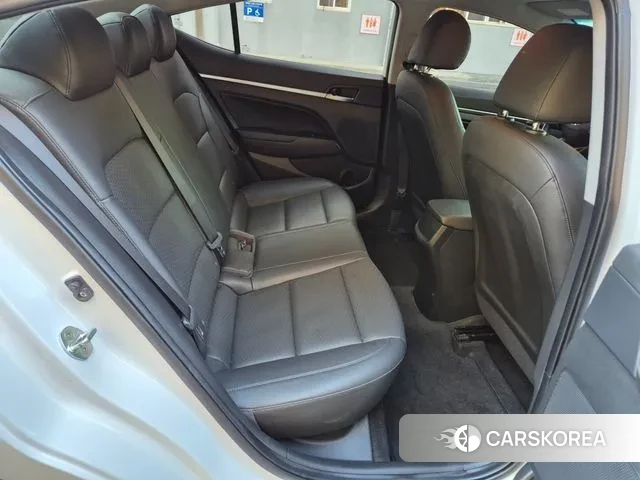 Hyundai The New Avante AD id 3385624 из Кореи 13