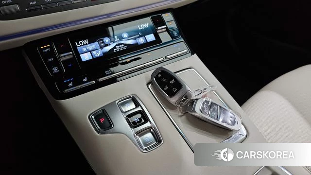 Hyundai The New Grandeur IG Hybrid id 4758329 из Кореи 19